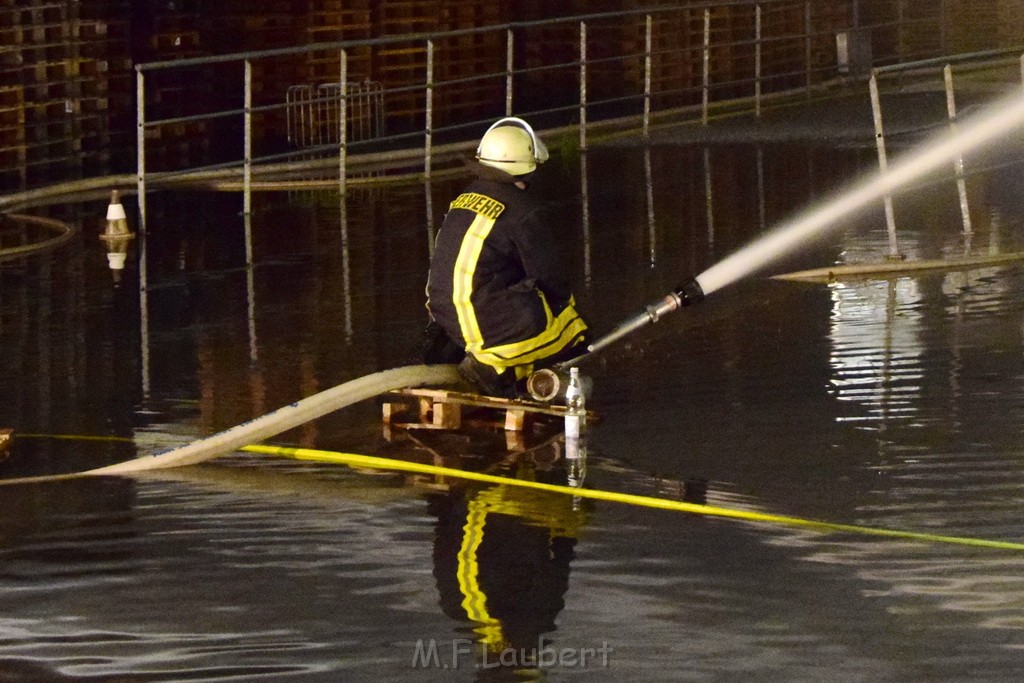Grossbrand Halle Troisdorf Kriegsdorf Junkersring P584.JPG - Miklos Laubert